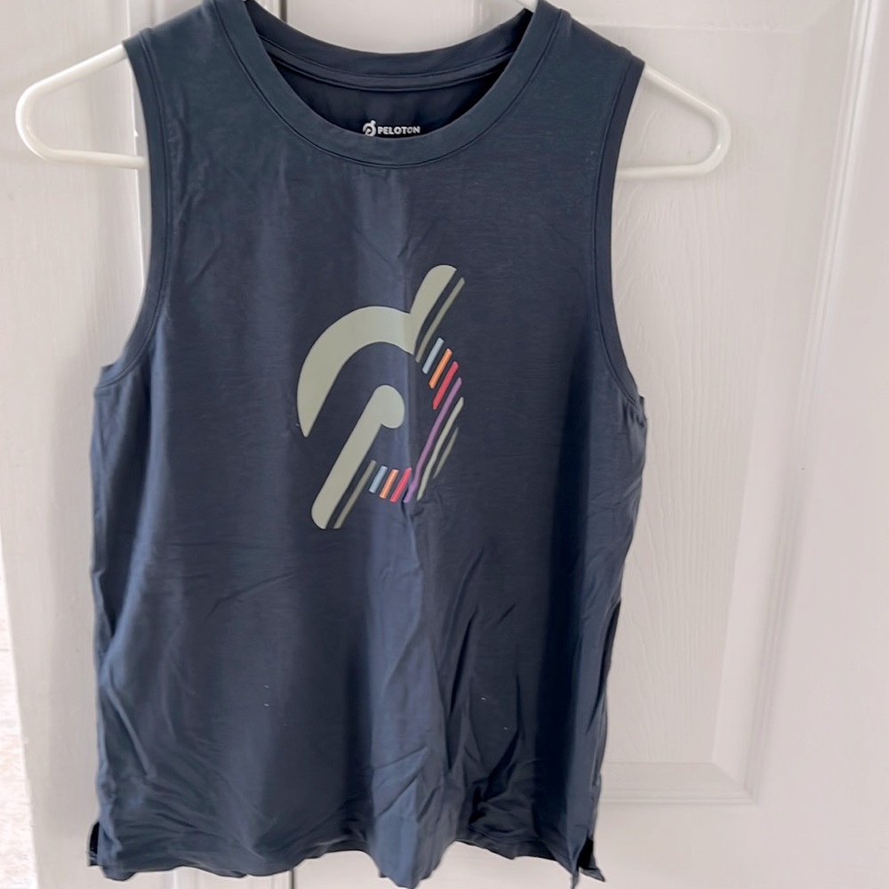 Peloton T-shirt size small